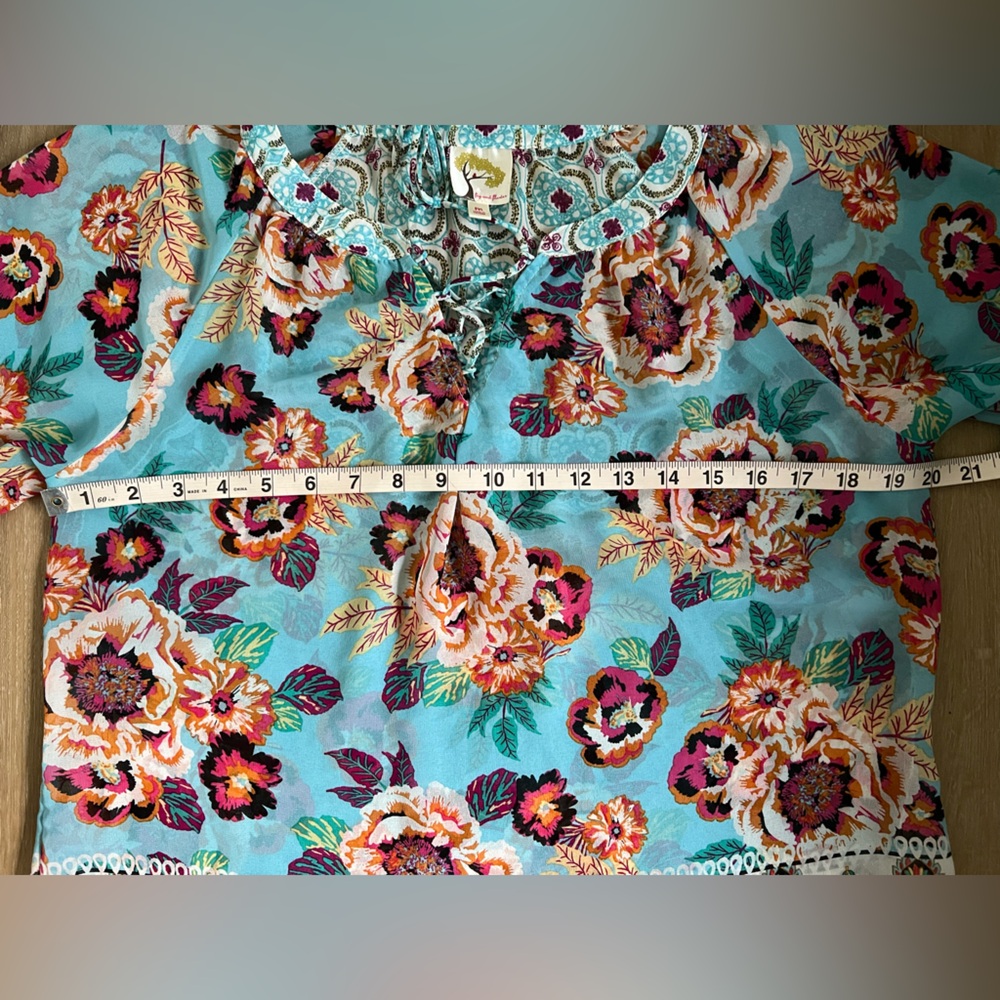 FIG AND FLOWER Boho Sheer Top EUC - Picture 5 of 8